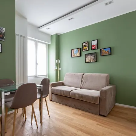 Corso Sempione Modern Flat * ミラノ