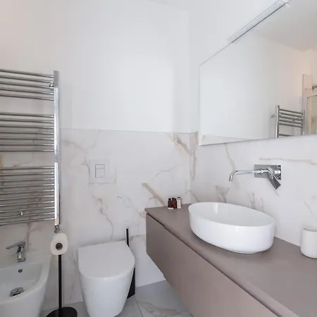 Easytopstay - Corso Sempione Modern Flat * Milano