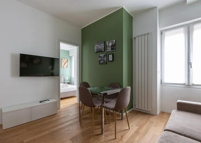 Apartament Easytopstay - Corso Sempione Modern Flat Mediolan
