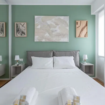 Lejlighed Corso Sempione Modern Flat